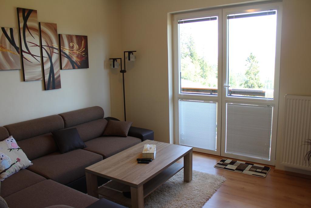 Pine Wood Apartment Vysne Ruzbachy Room photo