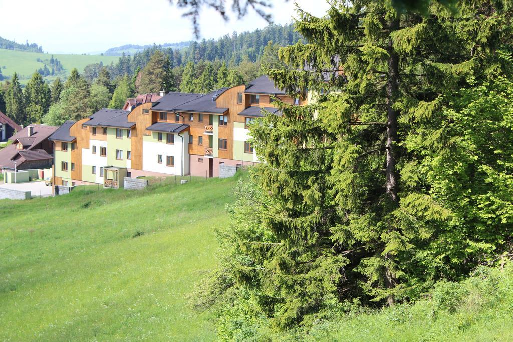 Pine Wood Apartment Vysne Ruzbachy Exterior photo